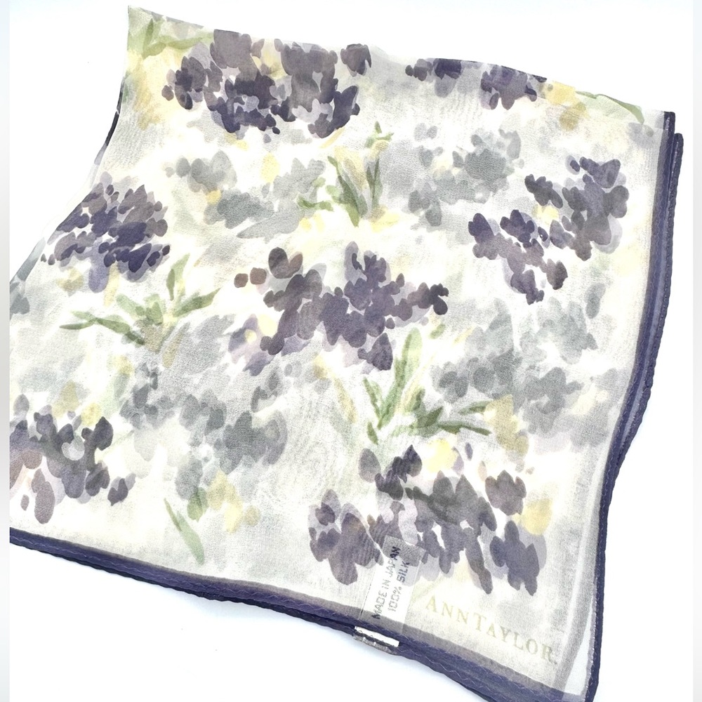 Ann Taylor Square Scarf Authentic Pattern